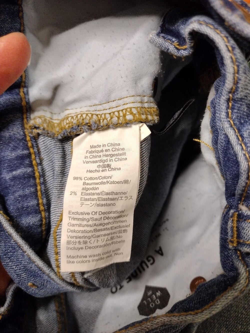 Madewell High Rise Distressed Denim Cut-Off Shorts - Picture 5 of 7